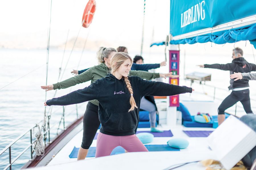 Home 6 Kontakt Yogasignatur Irna Weber